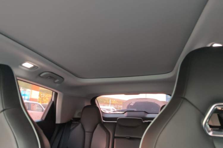 Used Dongfeng Aeolus Mage 2023 DH-i 1.5T Prestige Edition Headliner
