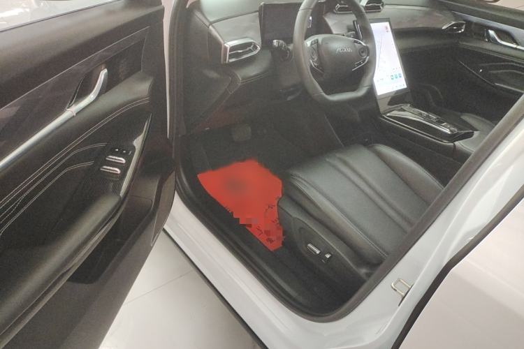 Used Dongfeng Aeolus Mage 2023 1.5T Luxury Edition Interior 2