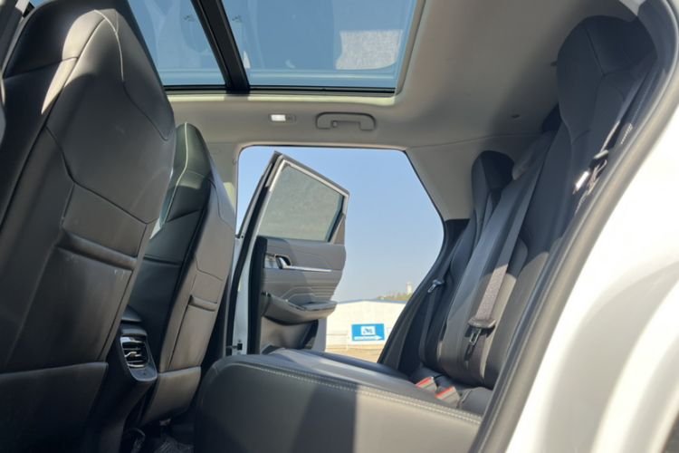 Used Dongfeng Aeolus Mage 2023 1.5T Luxury Edition Interior 3