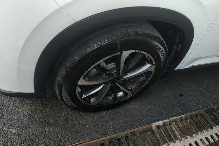 Used Dongfeng Aeolus Mage 2023 1.5T Luxury Edition Left Front Wheel Hub