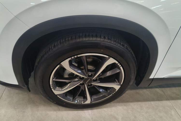 Used Dongfeng Aeolus Mage 2023 1.5T Luxury Edition Left Front Wheel Hub