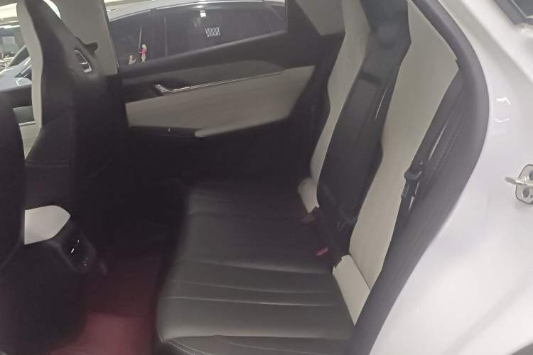 Used Dongfeng Aeolus Mage 2023 DH-i 1.5T Prestige Edition Left Rear Seat