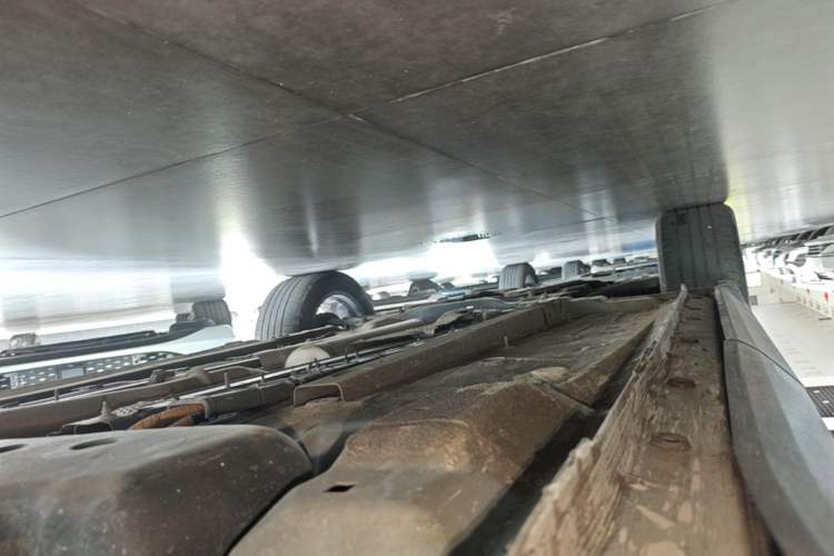 Used Dongfeng Aeolus Mage 2023 DH-i 1.5T Luxury Edition Left Side Sill