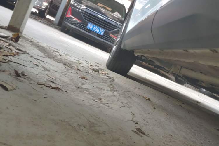 Used Dongfeng Aeolus Mage 2023 1.5T Luxury Edition Left Side Sill