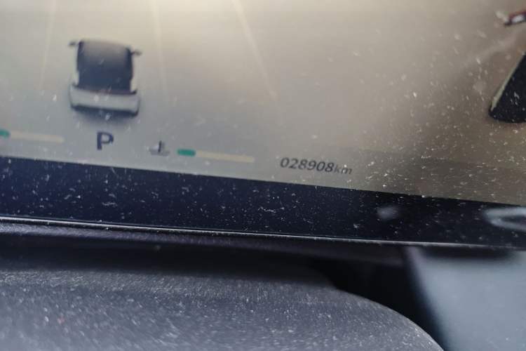 Used Dongfeng Aeolus Mage 2023 DH-i 1.5T Luxury Edition Odometer Close Up
