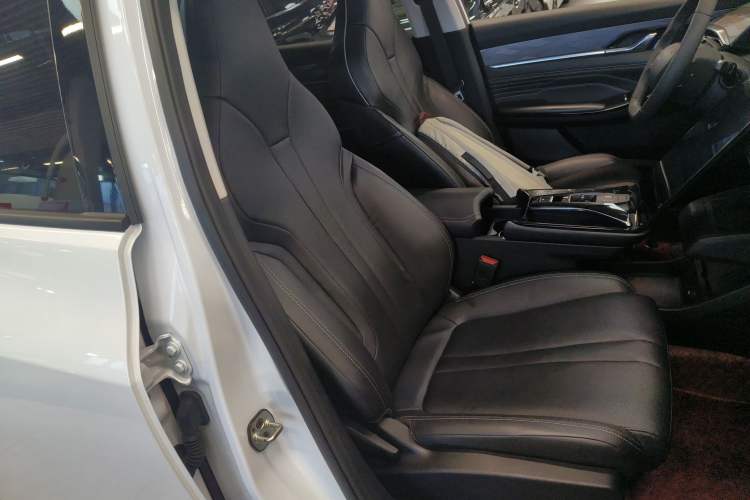Used Dongfeng Aeolus Mage 2023 1.5T Luxury Edition Right Front Seat