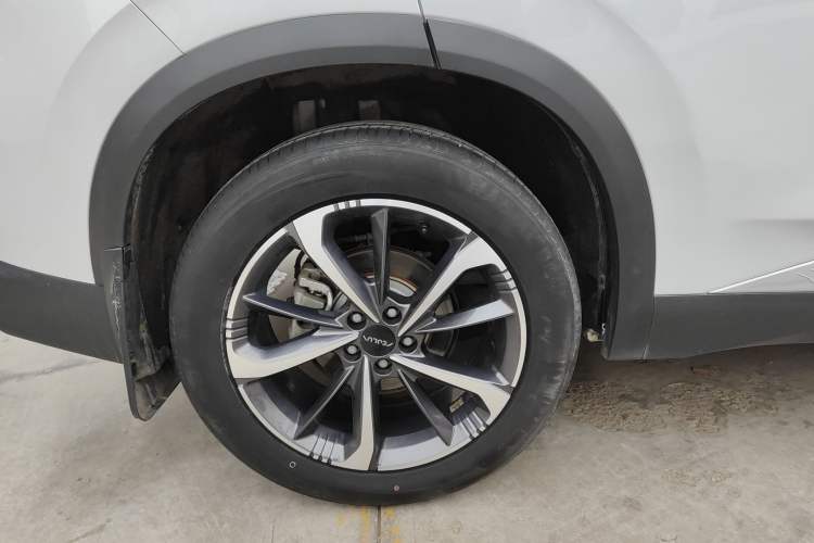Used Dongfeng Aeolus Mage 2023 1.5T Luxury Edition Right Rear Wheel Hub