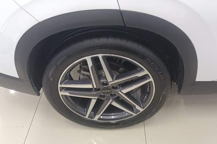 Used Dongfeng Aeolus Mage 2023 DH-i 1.5T Prestige Edition Right Rear Wheel Hub