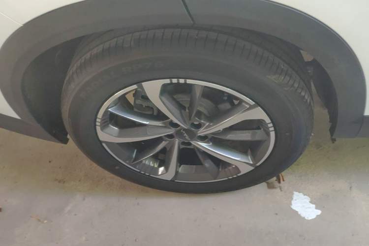 Used Dongfeng Aeolus Mage 2023 1.5T Luxury Edition Right Rear Wheel Hub