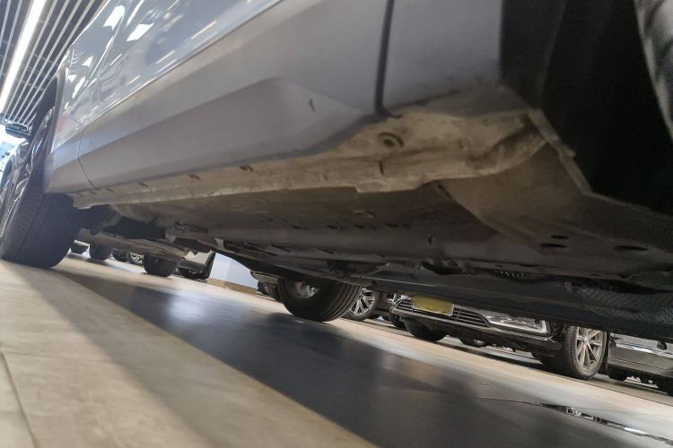 Used Dongfeng Aeolus Mage 2023 1.5T Luxury Edition Right Side Sill
