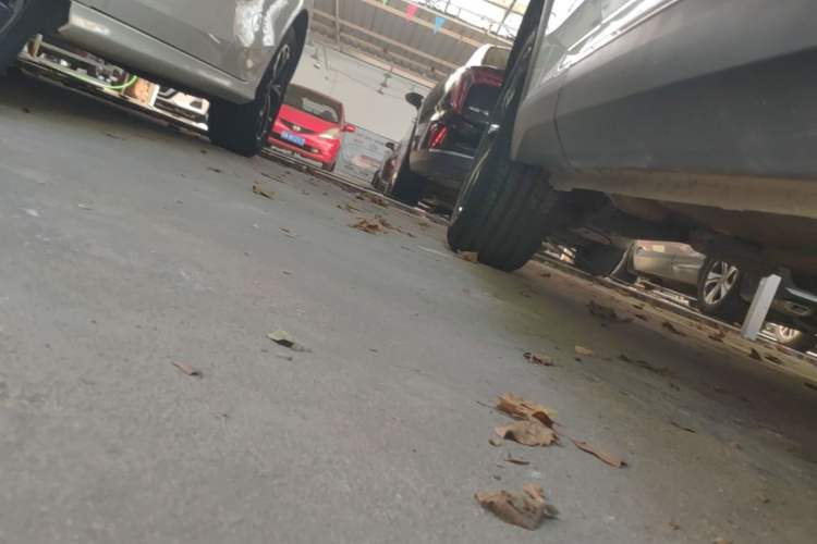 Used Dongfeng Aeolus Mage 2023 1.5T Luxury Edition Right Side Sill