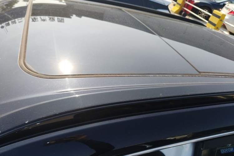 Used Dongfeng Aeolus Mage 2023 DH-i 1.5T Luxury Edition Roof