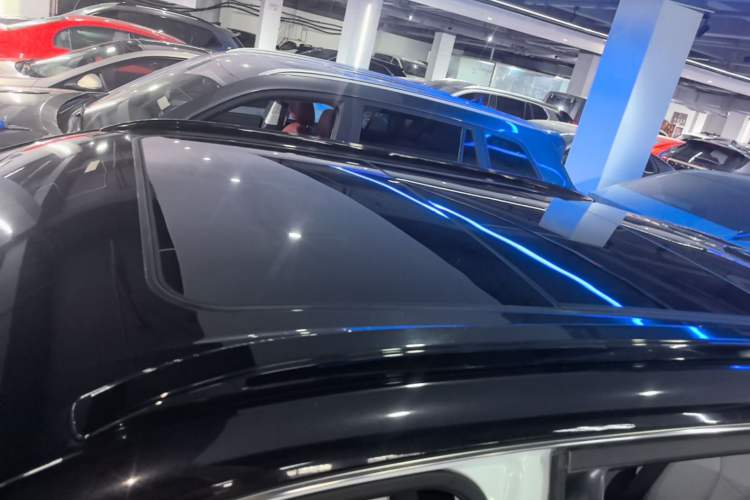 Used Dongfeng Aeolus Mage 2023 DH-i 1.5T Prestige Edition Roof