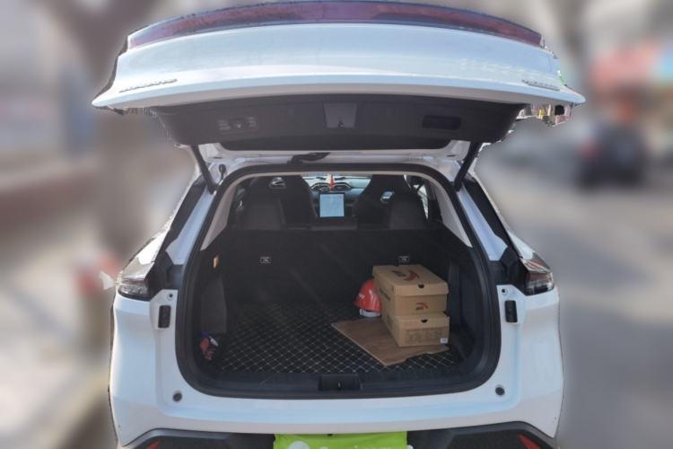 Used Dongfeng Aeolus Mage 2023 DH-i 1.5T Prestige Edition Trunk