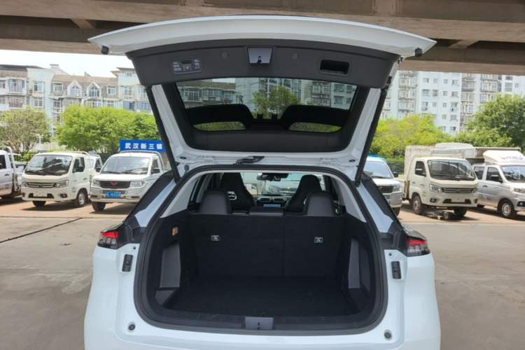 Used Dongfeng Aeolus Mage 2023 DH-i 1.5T Prestige Edition Trunk