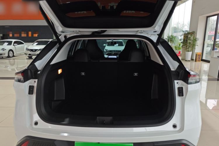 Used Dongfeng Aeolus Mage 2023 1.5T Luxury Edition Trunk