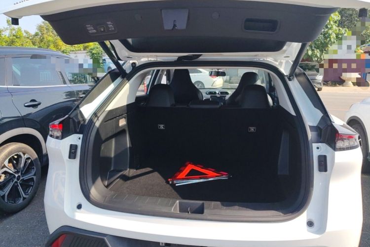 Used Dongfeng Aeolus Mage 2023 DH-i 1.5T Luxury Edition Trunk