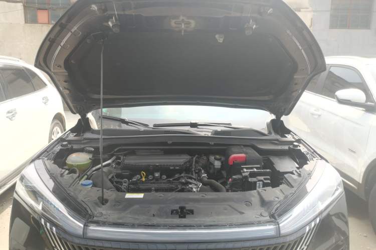 Used Dongfeng Aeolus Mage 2024 Honor Edition 1.5T Luxury Model Engine Bay