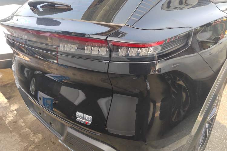 Used Dongfeng Aeolus Mage 2024 Honor Edition 1.5T Luxury Model Exterior 3