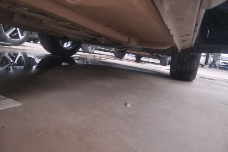 Used Dongfeng Aeolus Mage 2024 Honor Edition 1.5T Luxury Model Right Side Sill