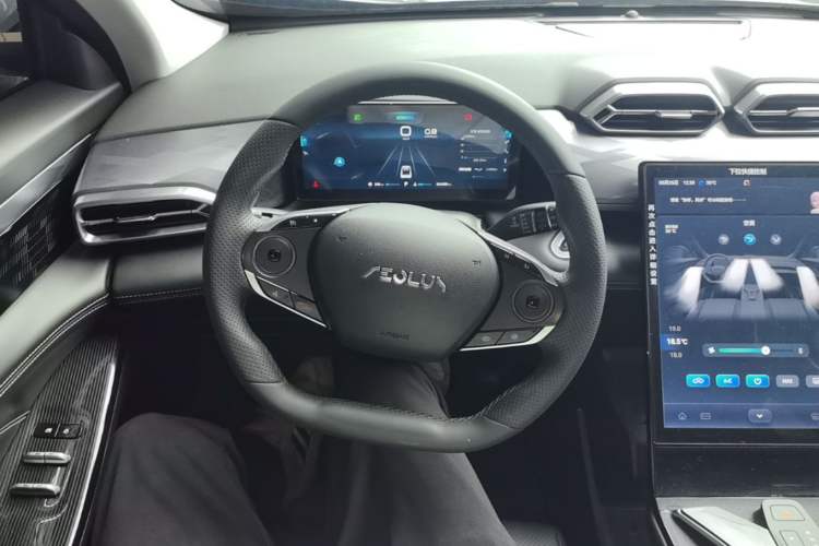 Used Dongfeng Aeolus Mage 2024 Honor Edition 1.5T Luxury Model Steering Wheel