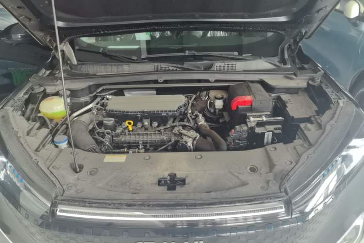 Used Dongfeng Aeolus Mage 2024 Honor Edition 1.5T Premium Model Engine Bay