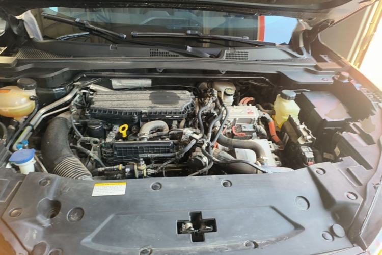 Used Dongfeng Aeolus Mage 2024 HONOR Edition DH-i 1.5T Luxury Model Engine Bay