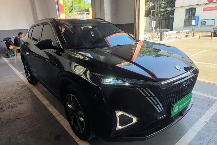Used Dongfeng Aeolus Mage 2024 HONOR Edition DH-i 1.5T Luxury Model Front Right 45 Deg