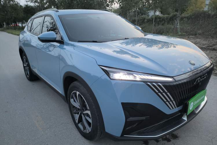 Used Dongfeng Aeolus Mage 2024 Honor Edition 1.5T Fashion Model Front Right 45 Deg