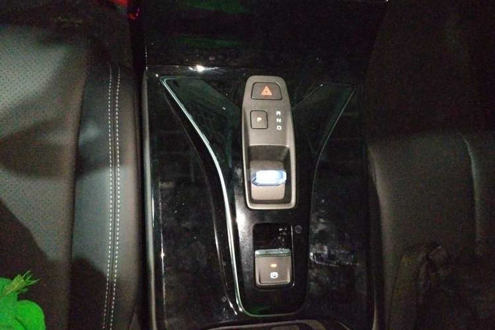 Used Dongfeng Aeolus Mage 2024 Honor Edition 1.5T Fashion Model Gear Lever