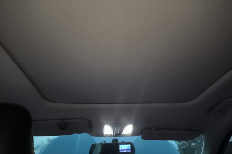 Used Dongfeng Aeolus Mage 2024 Honor Edition 1.5T Fashion Model Headliner