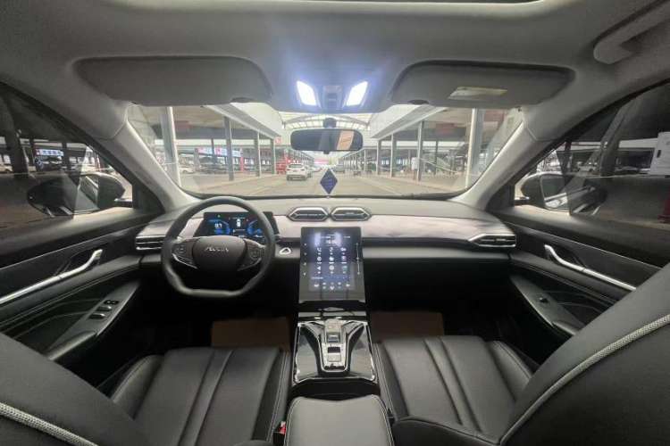 Used Dongfeng Aeolus Mage 2024 Honor Edition 1.5T Fashion Model Interior 1