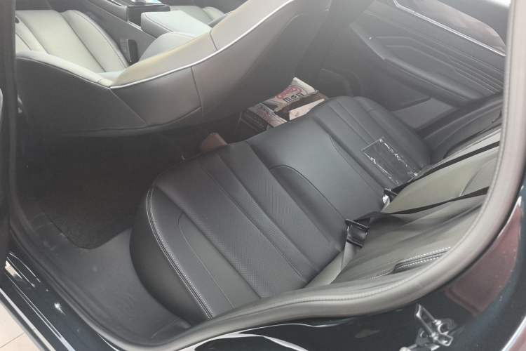Used Dongfeng Aeolus Mage 2024 Honor Edition 1.5T Fashion Model Interior 2