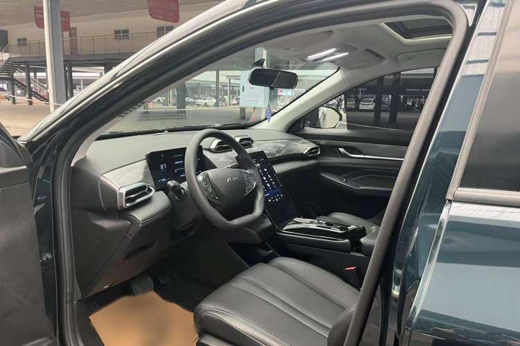 Used Dongfeng Aeolus Mage 2024 Honor Edition 1.5T Fashion Model Left Front Seat