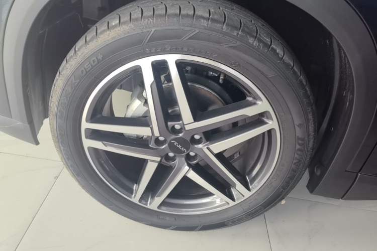 Used Dongfeng Aeolus Mage 2024 Honor Edition 1.5T Premium Model Left Front Wheel Hub