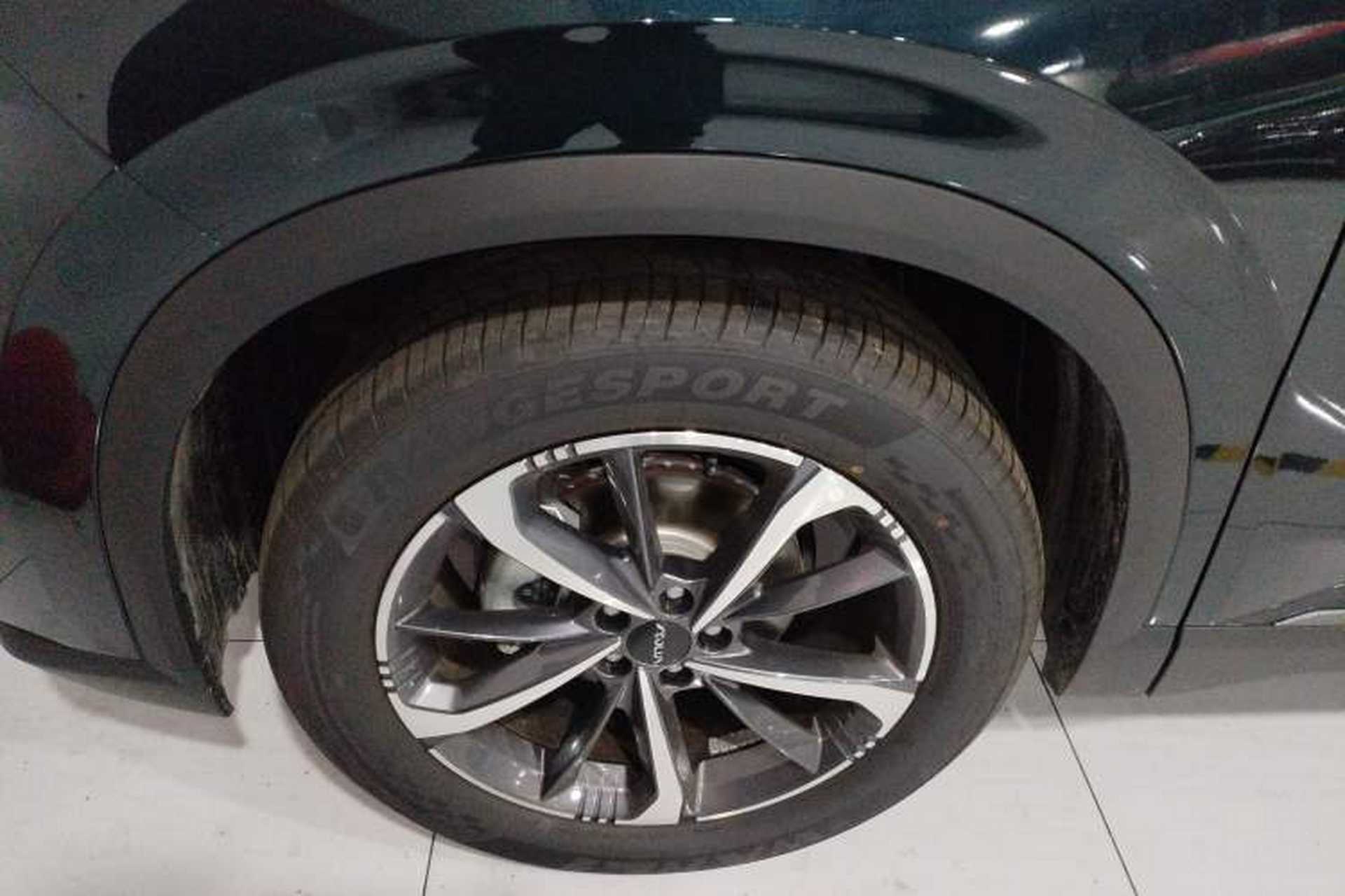 Used Dongfeng Aeolus Mage 2024 Honor Edition 1.5T Fashion Model Left Front Wheel Hub