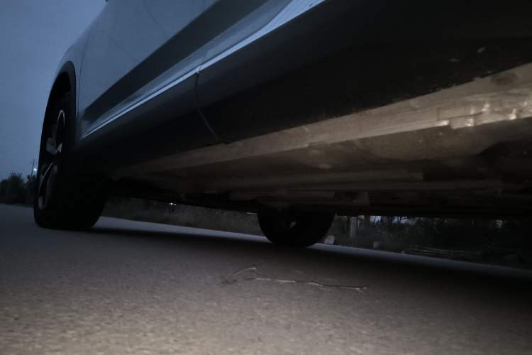 Used Dongfeng Aeolus Mage 2024 Honor Edition 1.5T Fashion Model Left Side Sill