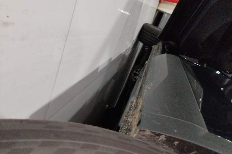 Used Dongfeng Aeolus Mage 2024 Honor Edition 1.5T Fashion Model Left Side Sill