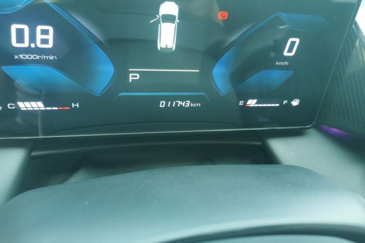 Used Dongfeng Aeolus Mage 2024 Honor Edition 1.5T Fashion Model Odometer Close Up