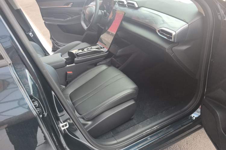 Used Dongfeng Aeolus Mage 2024 Honor Edition 1.5T Fashion Model Right Front Seat