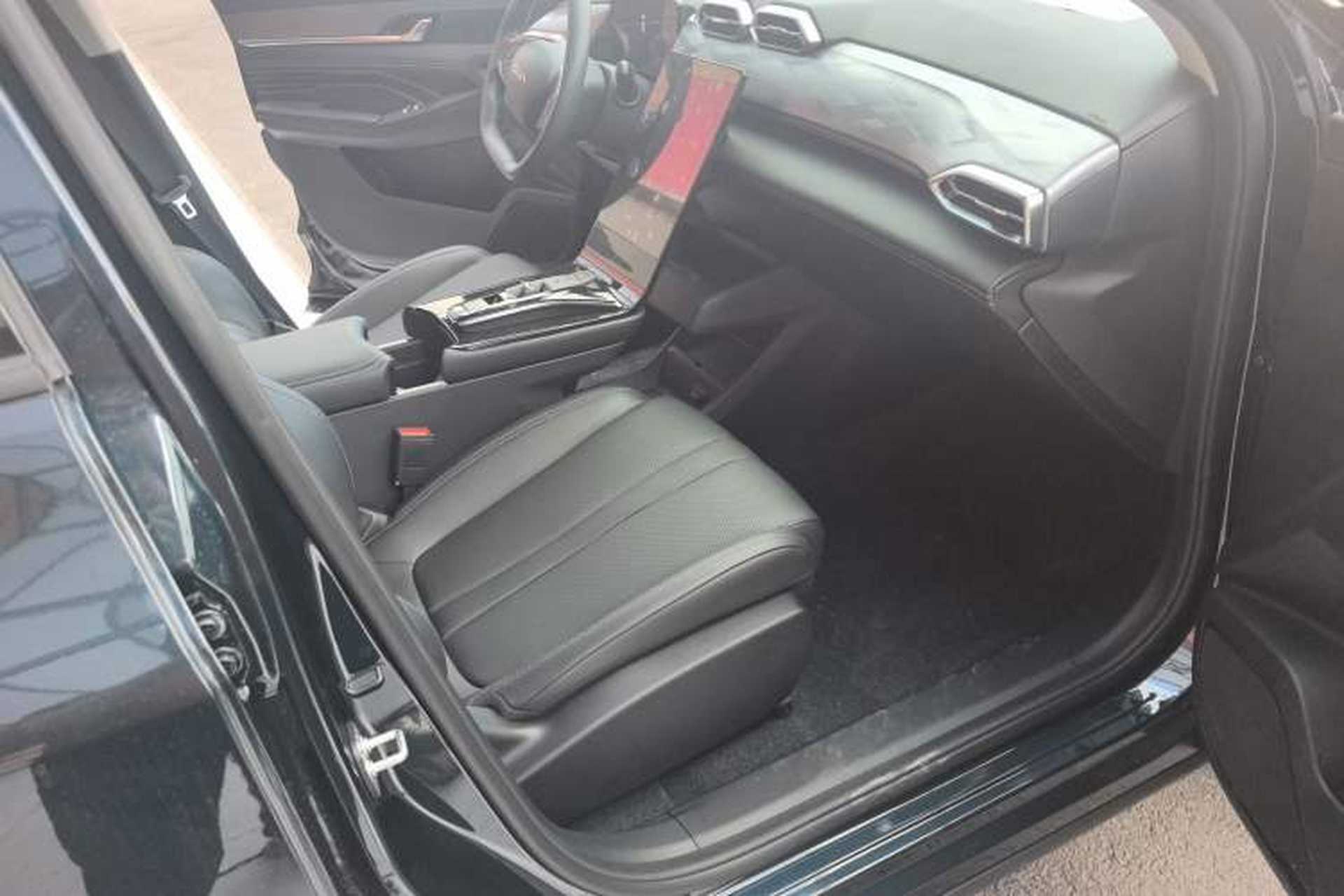 Used Dongfeng Aeolus Mage 2024 Honor Edition 1.5T Fashion Model Right Front Seat