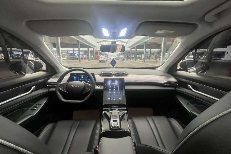 Used Dongfeng Aeolus Mage 2024 Honor Edition 1.5T Fashion Model Steering Wheel