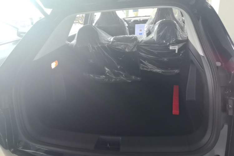 Used Dongfeng Aeolus Mage 2024 Honor Edition 1.5T Premium Model Trunk