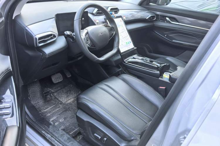 Used Dongfeng Aeolus Mage 2024 Honor Edition 1.5T Luxury Model Interior 2