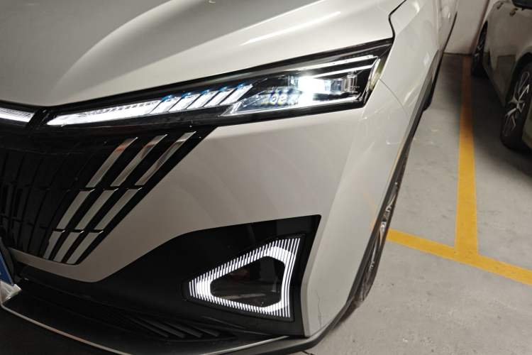 Used Dongfeng Aeolus Mage 2024 HONOR Edition DH-i 1.5T Luxury Model Left Front Headlight