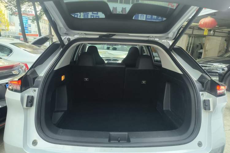 Used Dongfeng Aeolus Mage 2024 Honor Edition 1.5T Luxury Model Trunk