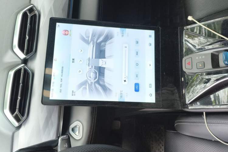 Used Dongfeng Aeolus Mage 2024 Honor Edition 1.5T Luxury Model Audio And AC Panel