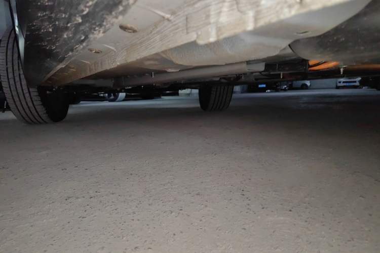 Used Dongfeng Aeolus Mage 2024 HONOR Edition DH-i 1.5T Luxury Model Chassis Rear Left