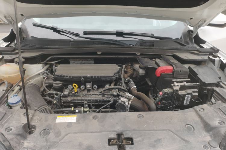 Used Dongfeng Aeolus Mage 2024 Honor Edition 1.5T Fashion Model Engine Bay