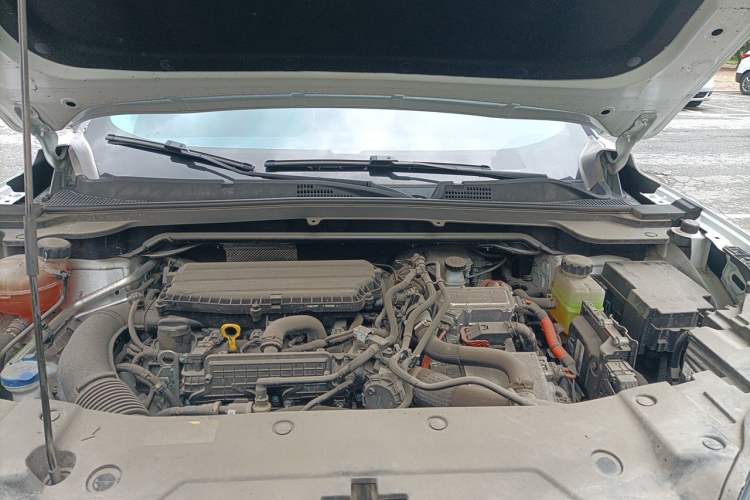 Used Dongfeng Aeolus Mage 2024 Honor Edition DH-i 1.5T Premium Model Engine Bay